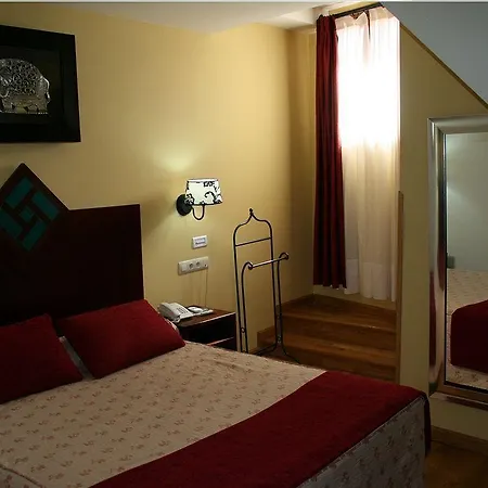 Hotel La Casa Mudéjar Segovia